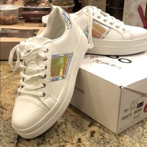 Aldo Women’s size 7 Sneakers